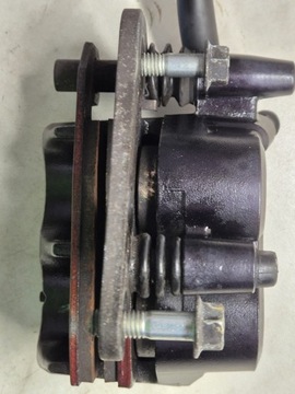 SUZUKI DR 650 1991-96 суппорт переднего тормоза