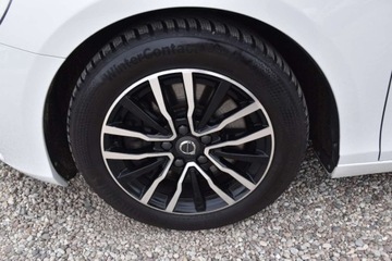 Volvo V40 II 2017 Volvo V40 Lift Duza-Navi Full-LED Klimatronic Tempomat Ambiente AluFelgi, zdjęcie 26