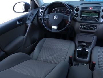 Volkswagen Tiguan I SUV 1.4 TSI 150KM 2010 VW Tiguan 1.4 TSI, Salon Polska, 4X4, Klima, zdjęcie 6