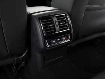 Volkswagen Passat B8 GTE Variant 1.4 TSI Plug-In-Hybrid 218KM 2019 Volkswagen Passat 1.4GTE Automat Navi ACC Virtual, zdjęcie 38