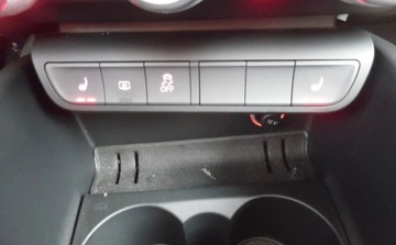 Audi A1 I Sportback 5d Facelifting 1.0 TFSI ultra 95KM 2016 Audi a1 2016r, 1.0 TFSI. Uszkodzone boki. Jezdzi. Benzyna 95KM, zdjęcie 16