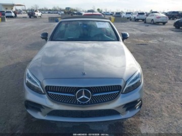 Mercedes Klasa C W205 Kabriolet Facelifting 2.0 300 258KM 2019 Mercedes-Benz Klasa C MERCEDES-BENZ C 300 2.0 Benzyna 259KM, zdjęcie 7