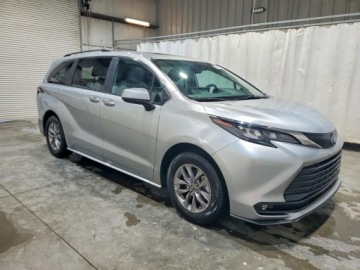 Toyota Sienna III 2025 Toyota Sienna 2025 TOYOTA SIENNA XLE 8-PASSENGER 2.5 Hybryda 185KM, zdjęcie 5