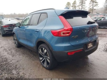 Volvo XC40 2024 Volvo XC 40 2024 r., 2,0L B5 ULTIMATE DARK THEME 2.0 Benzyna 247KM, zdjęcie 3