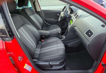 Volkswagen Polo V Hatchback 5d 1.6 TDI-CR DPF 90KM 2013 Volkswagen Polo Volkswagen Polo Match 1.6 TDI 90 KM PolSkory PDC Klimatyza, zdjęcie 34