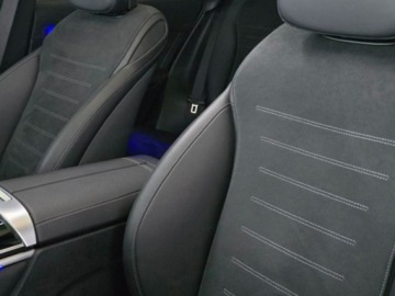 Mercedes GLC C254/X254 SUV 2.0 200d 163KM 2026 GLC Coupe 200 d 4-Matic AMG Line 1.9 (moc 163 KM) 2026, zdjęcie 7