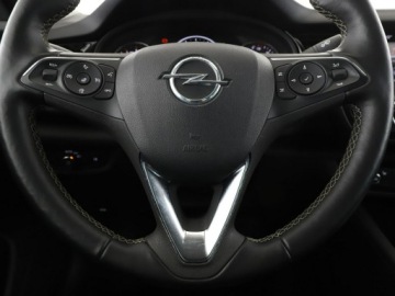 Opel Insignia I Sedan Facelifting 2.0 CDTI Ecotec 170KM 2017 Opel Insignia Automat Navi Kamera cofania, zdjęcie 20