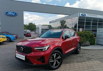 Volvo XC40 2023 Volvo XC 40 2.0 B3 MILD HYBRID Automat PlusDark SalonPL SerwisASO FV23 Gwa, zdjęcie 1