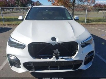BMW X5 G05 2021 BMW X5 3.0 V6 benzyna 340KM 4X4 M-Pakiet od ubezpieczyciela 3.0 Benzyna, zdjęcie 6