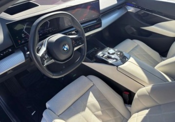 BMW Seria 5 G90-91 2023 BMW Seria 5 BMW 520d xDrive Dostawa pod dom w cenie Dealer BMW Bonkowscy, zdjęcie 21