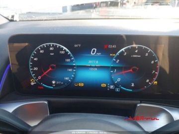 Mercedes GLB 2023 Mercedes-Benz GLB 2023 r., 2,0L 250 4MATIC 2.0 Benzyna 221KM, zdjęcie 6