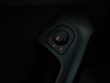 Seat Ateca SUV 1.0 EcoTSI Ecomotive 115KM 2017 Seat Ateca klimatyzacja czujniki parkowania, zdjęcie 33