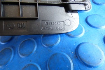 zaślepka klapy bagażnika lewa prawa tył 13432052 13432053 OPEL ASTRA K V