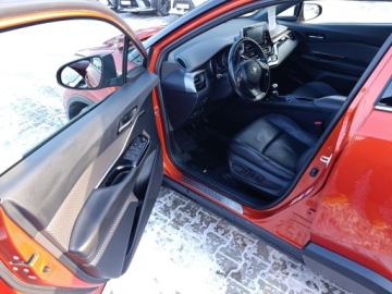 Toyota C-HR I Crossover Facelifting 2.0 Hybrid Dynamic Force 184KM 2020 Toyota C-HR 2.0 Hybrid Selection Toyota C-HR 2.0, zdjęcie 15