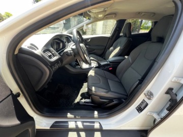 Volvo 2017 Volvo V40 Cross Country Volvo Cross Country - MOMENTUM 2.0 Diesel 120KM, zdjęcie 10