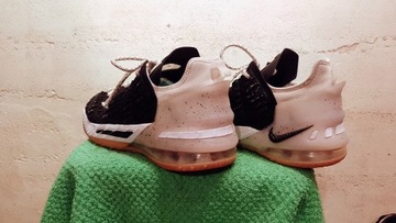 NIKE LEBRON XVIII В ОЧЕНЬ ХОРОШЕМ СОСТОЯНИИ