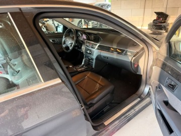 Mercedes Klasa E W212 Limuzyna 200 CGI BlueEFFICIENCY 184KM 2010 Mercedes E 200 W212 1.8 Benzyna Automat 2010 187 tys. km, zdjęcie 8