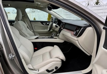 Volvo S60 III Sedan 2.0 T6 310KM 2019 Volvo S60 Volvo S60 T6 AWD Inscription 2.0 Benzyna 310KM, zdjęcie 4