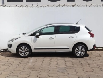 Peugeot 3008 I Crossover Facelifting 1.6 BlueHDi 120KM 2016 Peugeot 3008 1.6 BlueHDi, Salon Polska, zdjęcie 2