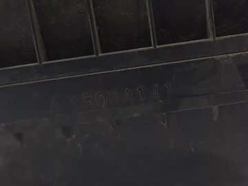 MITSUBISHI PAJERO 2007 POUZDRO FILTRŮ VZDUCHU