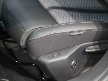 Peugeot 308 III 2025 Od ręki - Allure 1.2 mHEV e-DCS6 145KM / Pakiet Bezpieczeństwo, Komfort, zdjęcie 5