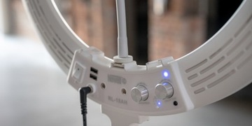 NEWELL RL-18A WB 3200-5500K АРКТИЧЕСКИЙ БЕЛЫЙ + ШТАТИВ