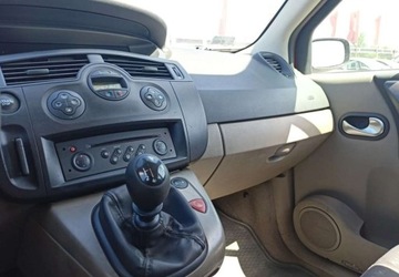 Renault Scenic II 2.0 i 16V 136KM 2003 Renault Scenic Renault Scenic 2.0 Benzyna 136KM, zdjęcie 10