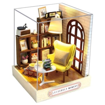 Miniaturowy domek Chwila z książką Biblioteka Album