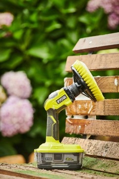 ПОВОРОТНАЯ МОЮЩАЯ ЩЕТКА RYOBI R18CPS + УГЛОВАЯ ШЛИФРОВОЧНАЯ МАШИНА 125мм R18AG7 18В