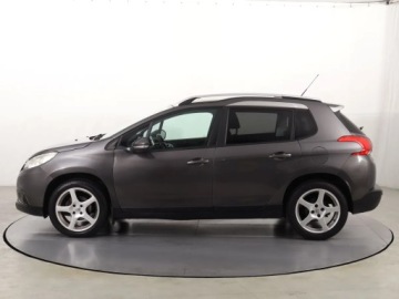 Peugeot 2008 I SUV 1.6 e-HDi 92KM 2013 Peugeot 2008 1.6 e-HDi, Klima, Klimatronic, zdjęcie 2