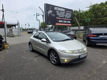 Honda Civic VIII Hatchback 3d 1.8 i-VTEC 140KM 2007 Honda Civic 1.8 Benzyna + LPG 140 KM,