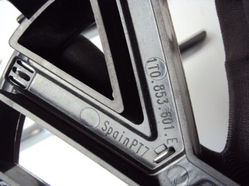 CHROM MASKA ZNAK VW PASSAT B7 10-14