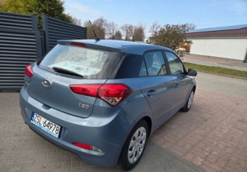 Hyundai i20 II Coupe 1.2 MPI 84KM 2017 Hyundai i20 Swiezo sprowadzony Zarejestrowany Ubezpieczony. 1.2 84KM, zdjęcie 2