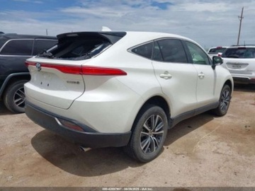 Toyota Venza 2022 Toyota Venza Le, 2022r., 4x4, 2.5L 2.5 Benzyna 176KM, zdjęcie 2