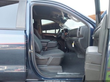 Chevrolet Silverado II 2022 Chevrolet Silverado 1500 Short Bed Rst 2022 5.3l 5.3 Benzyna 355KM, zdjęcie 9