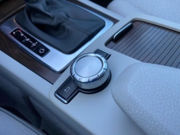 Mercedes Klasa C W204 Limuzyna 3.5 350 CGI BlueEFFICIENCY 306KM 2013 Mercedes-Benz Klasa C C350 Lift V6 Elegance RWD Szwajcaria Serwis ASO 3.5, zdjęcie 22