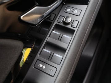 Land Rover Range Rover Evoque II SUV 2.0 Td4 150KM 2019 Land Rover Range Rover Evoque D150, Salon Polska, zdjęcie 18