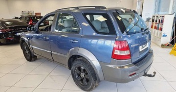 Kia Sorento I 2.5 CRDi 140KM 2004 Kia Sorento 2.5 CRDI 140KM 4x4 Skorzana tapicerka Hak 2.5 Diesel 140KM, zdjęcie 2