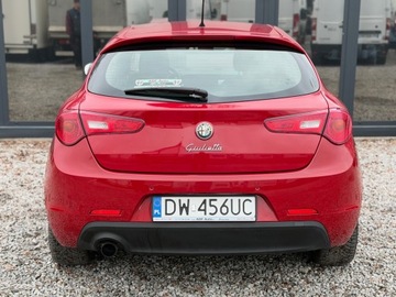 Alfa Romeo Giulietta Nuova II Hatchback 5d 1.4 TB 16v Mair 170KM 2013 ALFA ROMEO GIULIETTA 1.4 TB Multiair 170KM! Salon PL!, zdjęcie 4