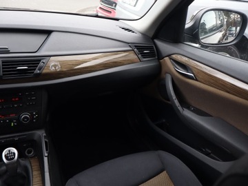 BMW X1 E84 Crossover sDrive18d 143KM 2010 BMW X1 sDrive18d, Xenon, Klima, Klimatronic, zdjęcie 7