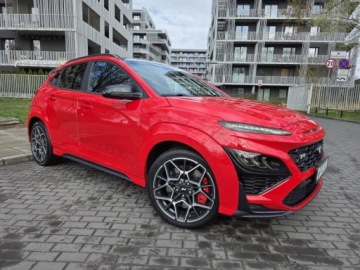 Hyundai Kona I Crossover N 2.0 T-GDI 280KM 2023 HYUNDAI Kona N 2.0l benzyna 320KM 420Nm Przebieg: 40,669km Dokumentacja