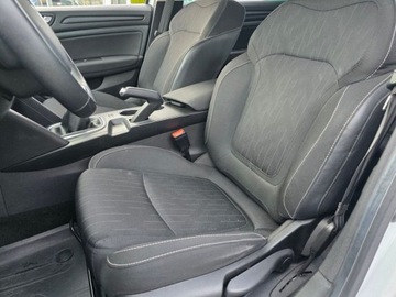 Renault Megane IV Hatchback 5d 1.3 TCe 140 FAP 140KM 2019 Renault Megane 1.3 Benzyna 140KM, zdjęcie 16