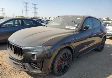 Maserati Levante 2022 Maserati Levante Auta z USA - Zapytaj o wiecej ofert 2.0 Benzyna 330KM, zdjęcie 2