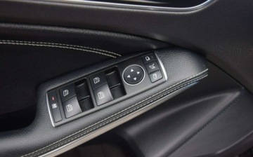 Mercedes Klasa A W176 Hatchback 5d Facelifting 180 122KM 2017 Mercedes-Benz Klasa A 1.6B 2017r Navi PDC Grzane Fotele Sprowadzony Oplaco, zdjęcie 19