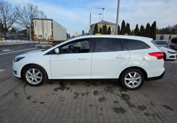 Ford Focus III Kombi Facelifting 1.0 EcoBoost 100KM 2018 Ford Focus SW Benzynkaserwisnowy rozrzad Benzyna 100KM, zdjęcie 7