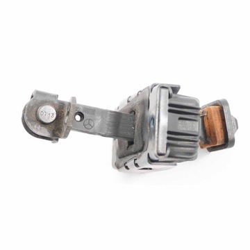 MERCEDES W639 OMEZOVAČ DVEŘE PŘEDNÍ A4477207500