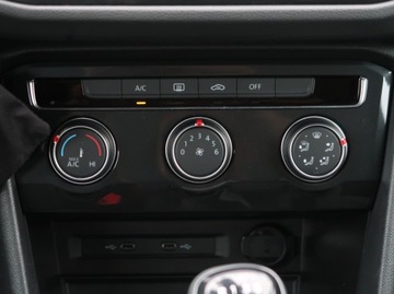 Volkswagen Tiguan II SUV 1.5 TSI EVO 130KM 2020 VW Tiguan 1.5 TSI, Salon Polska, Serwis ASO, zdjęcie 12