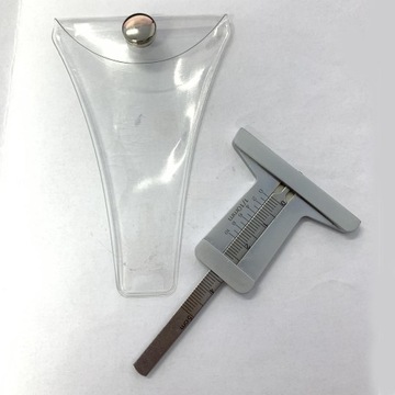 Указатель глубины протектора стальной шины нет