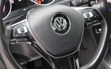 Volkswagen Golf VII Variant Facelifting 1.6 TDI-CR DPF BMT 115KM 2019 Volkswagen Golf Automat DSG Full LED 1.6 Diesel 116KM, zdjęcie 23