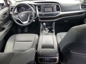 Toyota Highlander II 2019 Toyota Highlander Toyota Highlander LE, od ubezpieczalni 2.7 Benzyna 185KM, zdjęcie 6